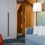 Mercure Vanagupe & 5*