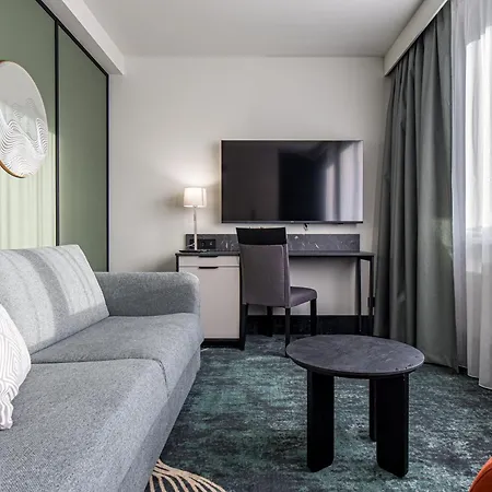 Mercure Vanagupe & 5*