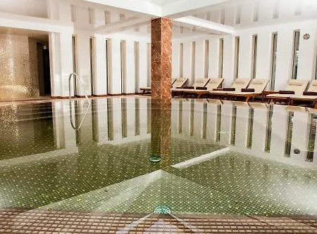 Mercure Vanagupe & Готель 5*