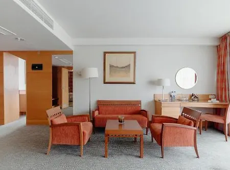 Mercure Vanagupe & فندق 5*