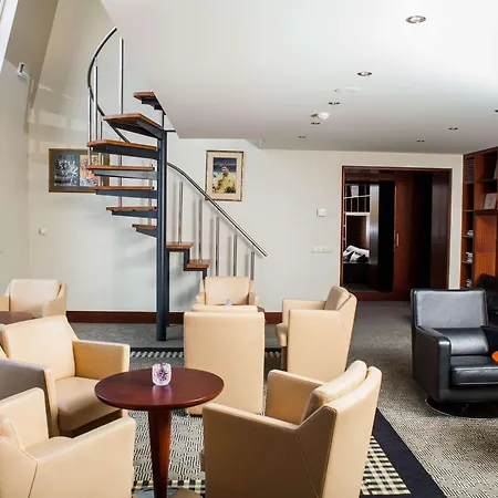 Mercure Vanagupe & 5*