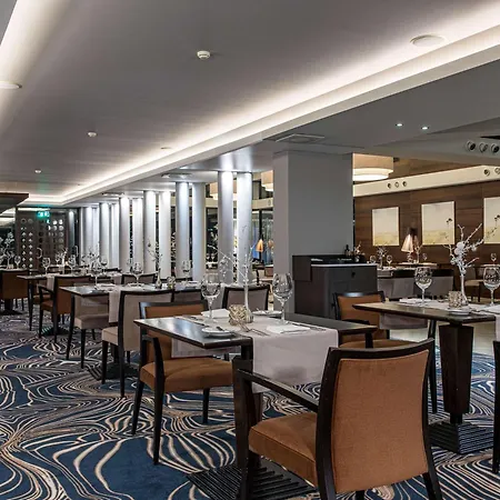 Mercure Vanagupe & 5*