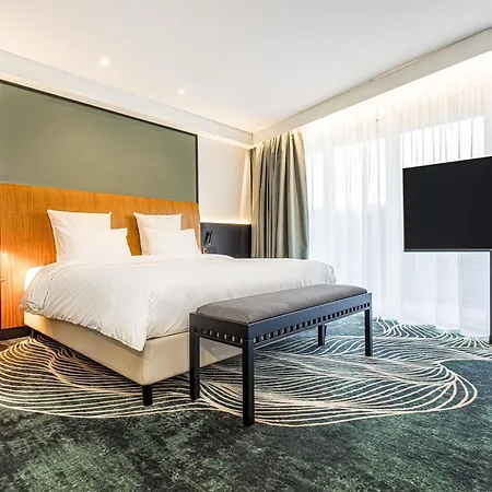 Mercure Vanagupe & 5*