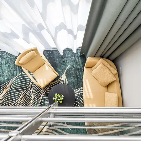 Mercure Vanagupe & بالانغا