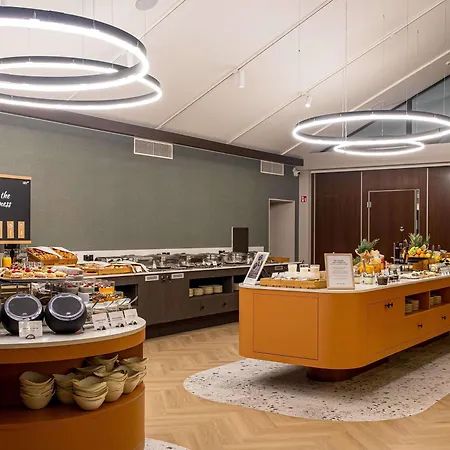 Mercure Vanagupe & فندق