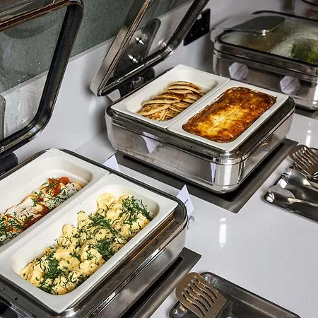 فندق Mercure Vanagupe & بالانغا