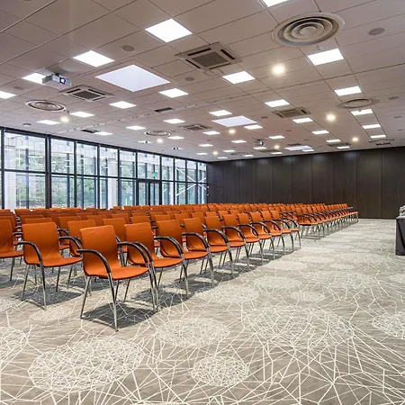 מלון Mercure Vanagupe & 5*