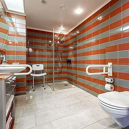 Mercure Vanagupe & 5*