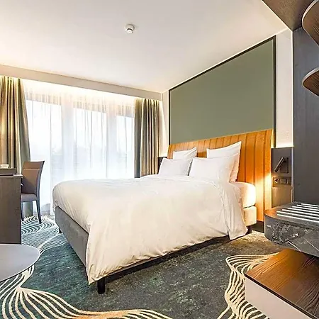 Mercure Vanagupe & Hotel 5*