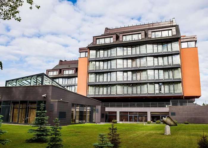 Mercure Vanagupe & Готель Паланга