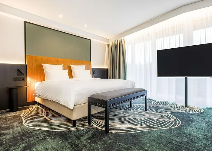 Mercure Vanagupe & 5*