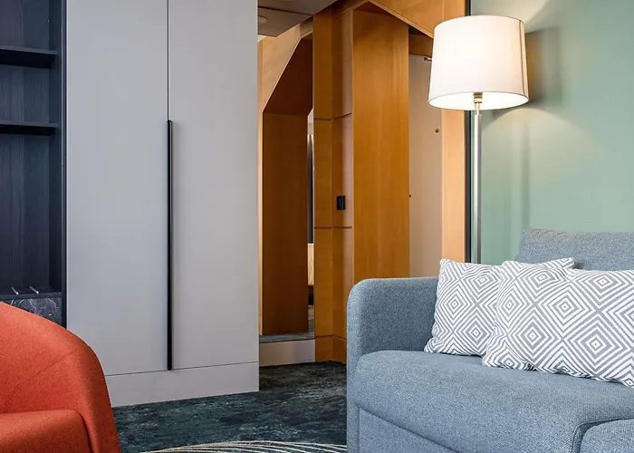 Mercure Vanagupe & 5*