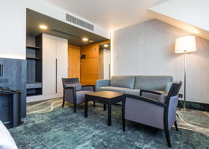 Mercure Vanagupe & 5*