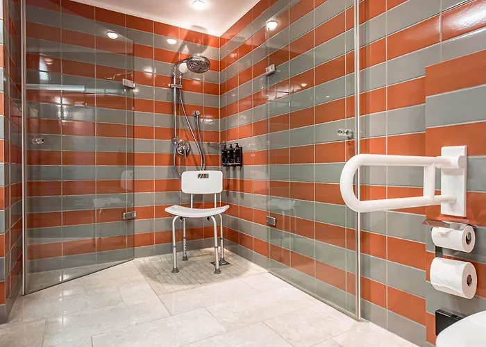 Mercure Vanagupe & Готель