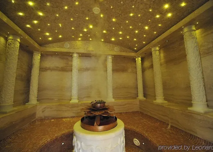 Mercure Vanagupe & 5*